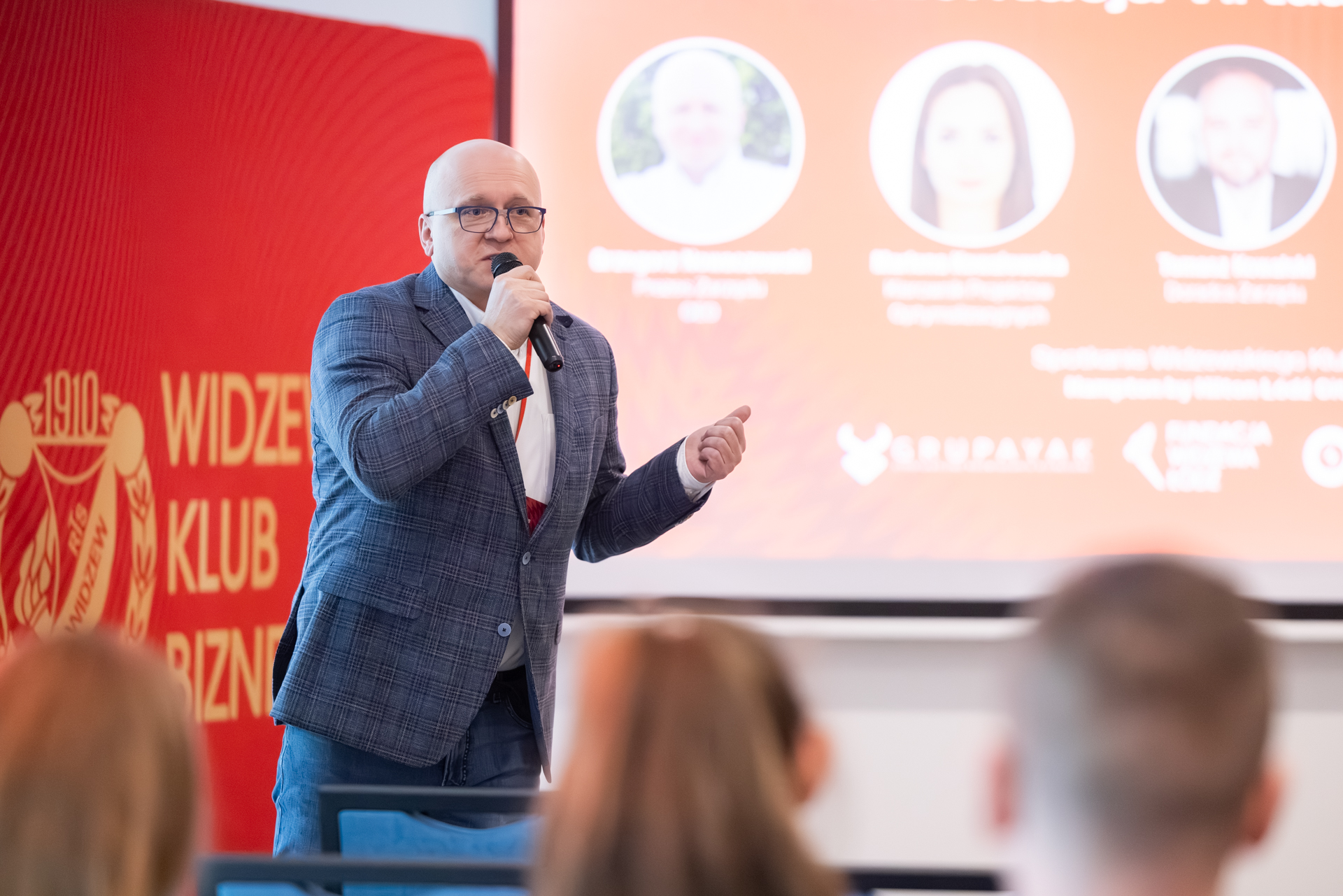 WKB2402-035 WKB2402-035